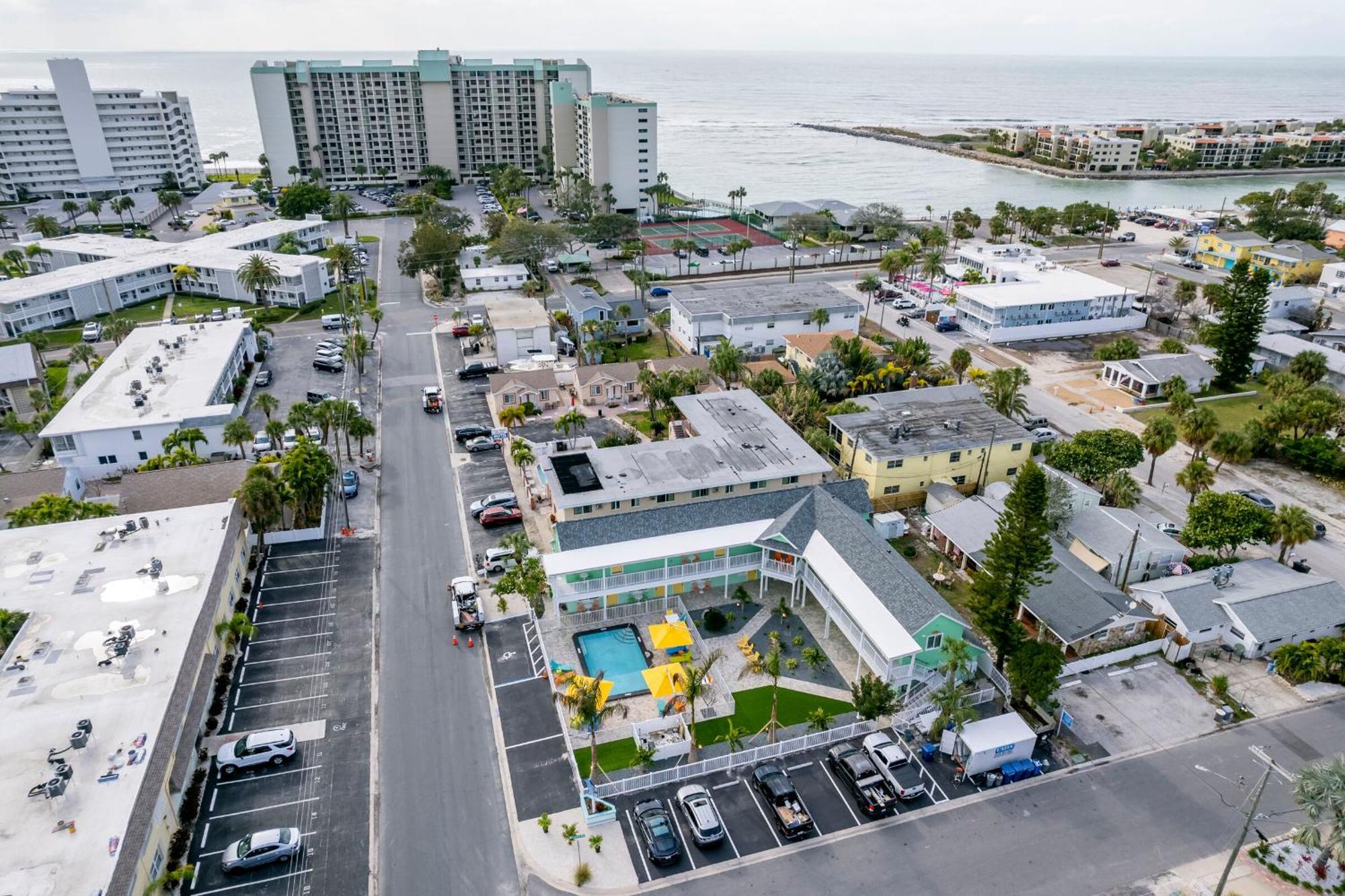 The Lofts At St Pete Beach St. Pete Beach Exterior photo