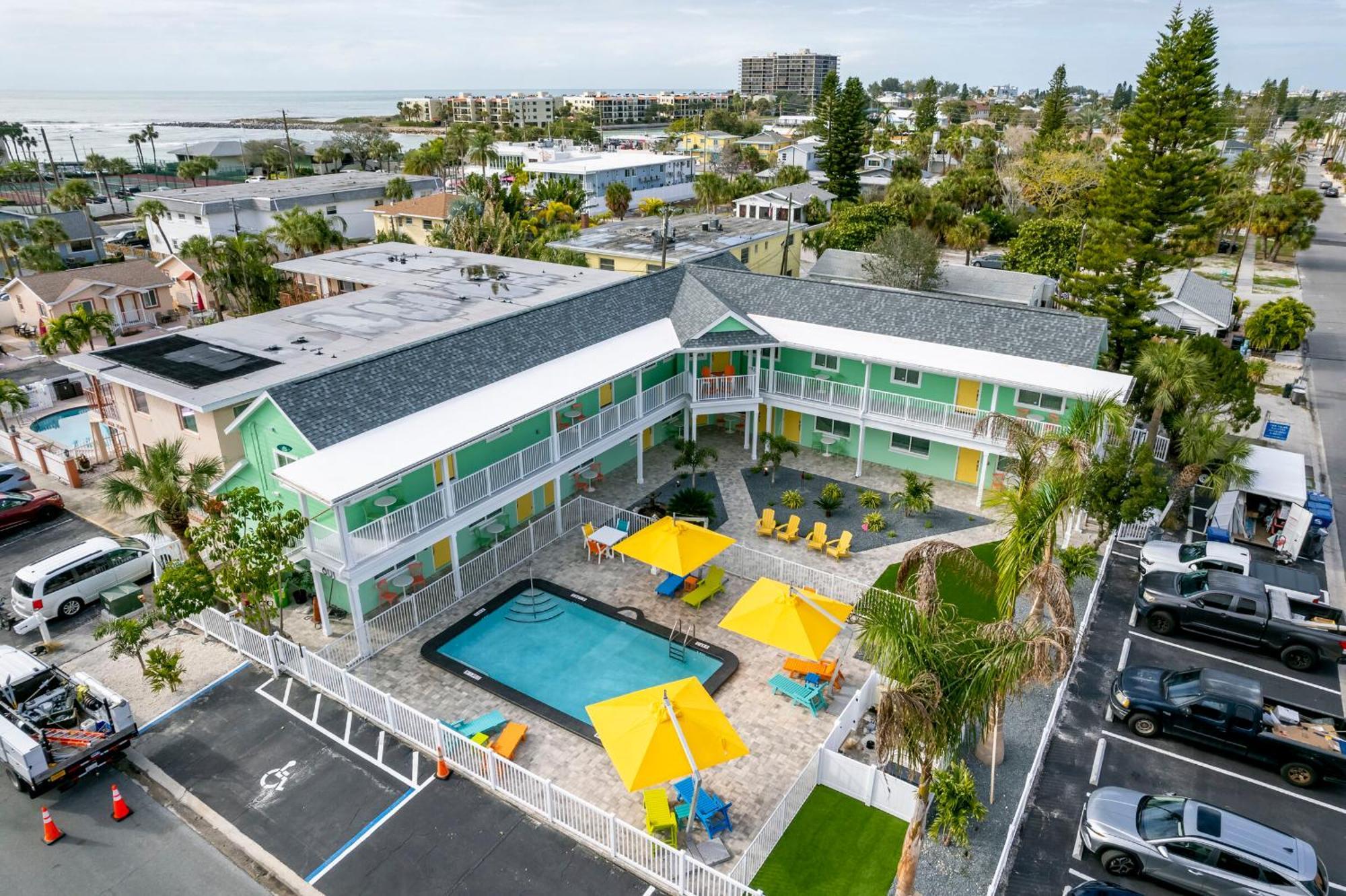 The Lofts At St Pete Beach St. Pete Beach Exterior photo